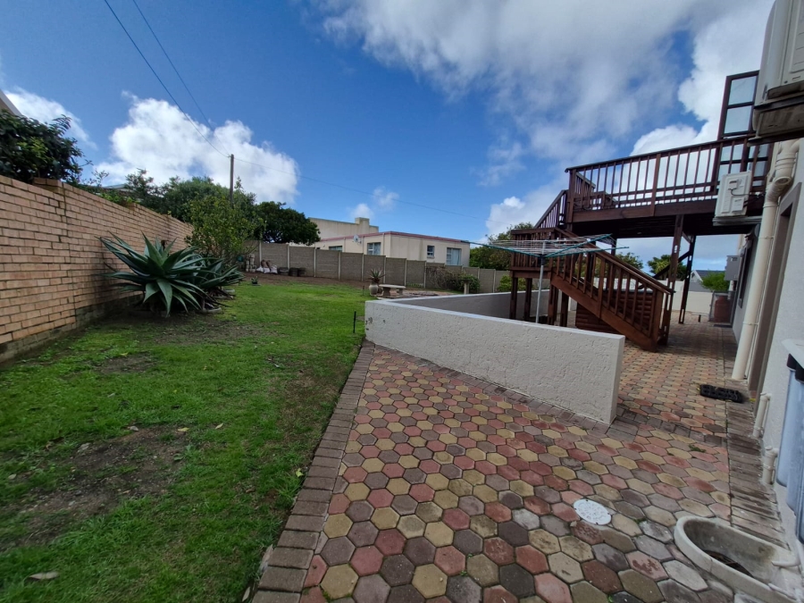4 Bedroom Property for Sale in Dana Bay Western Cape